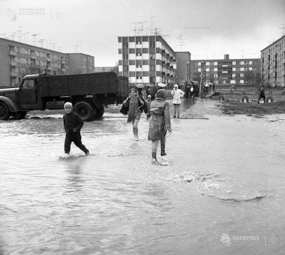 inundatii-bm-13-14-mai-1970-set-nou-9
